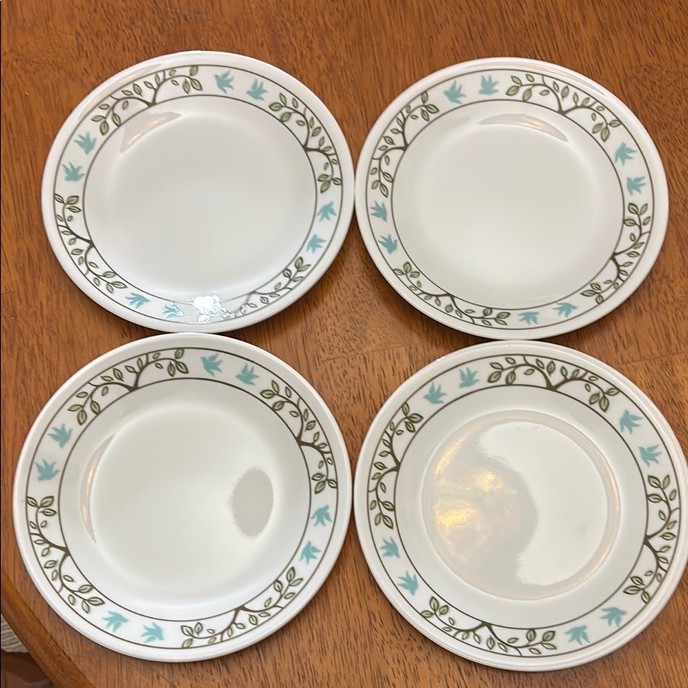 Corelle Elegant just a taste set of 4 plates